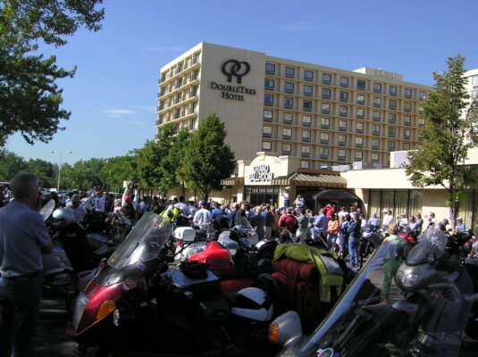 The hotel lot at the start The hotel lot at the start