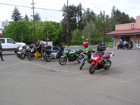 Sportbikes lined up