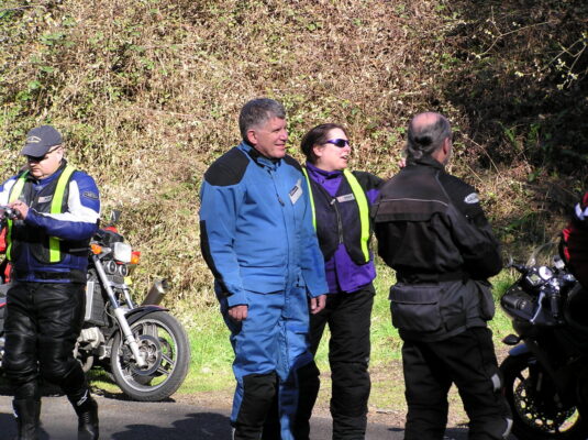 Riders talking