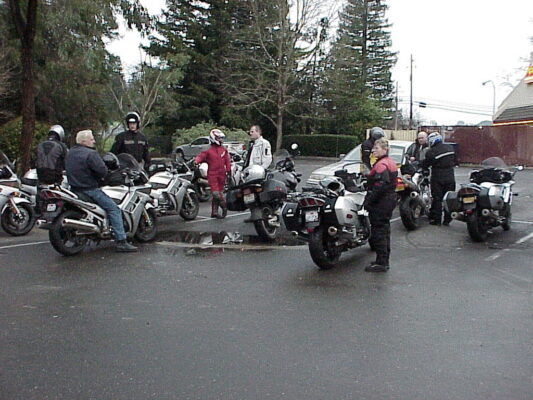 Saturday morning pre-ride grouping and rider's meeting.